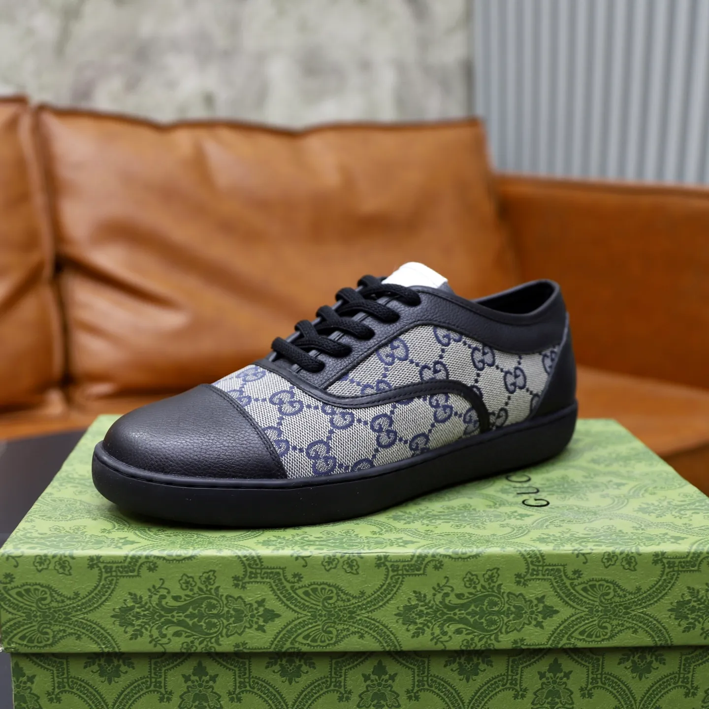 Men's shoes: 400💰🙅‍♂️🙅‍♂️🙅‍♂️ Brand: GUCCI Standard code: 38-44 Grade: Same as the official website Material: Original leather splicing Comfortable sheepskin lining Lightweight wear-resistant outsole Style category: Men's fashionable casual shoes Running sneakers Distinguished luxury brand elements Top luxury Color: Actual picture color